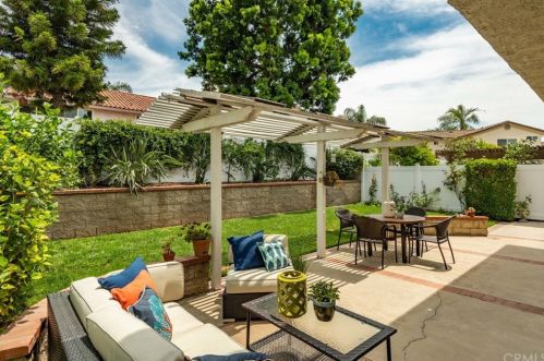 5 Vicksburg, Irvine, CA 92620-2560