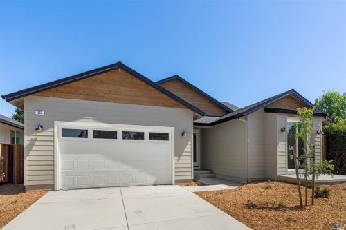 340 Graciella Dr, Windsor, CA 95492-7528