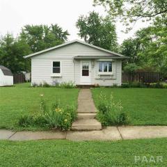 1504 Woodbine Dr, Beverly Manor, IL 61571-2340