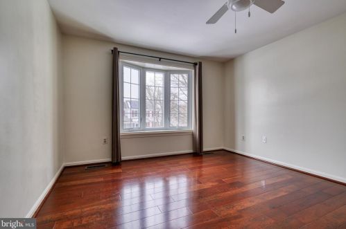 1609 Mithering Ln, Silver Spring MD 20905-7045 exterior