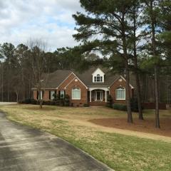 1426 Southworth Dr, Griffin, GA 30224-8916