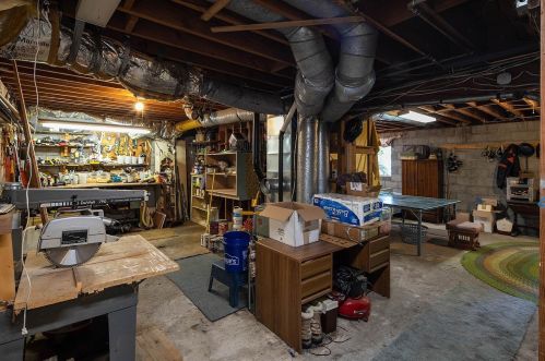 14562 Donner Ave, Truckee CA  96161-3635 exterior