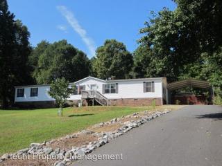 7321 Executive Cir, Denver NC  28037-6216 exterior