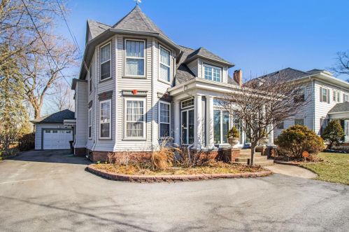 1048 Jackson Blvd, Elkhart, IN 46516-4320