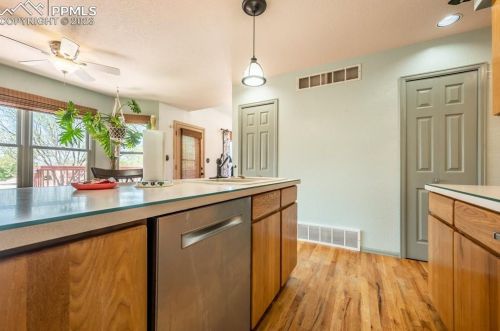 516 Archer Dr, Pueblo CO  81007-3637 exterior