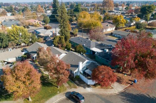 167 Bel Air Ct, Turlock, CA 95380-3255
