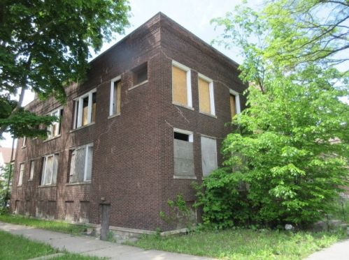 131 111th St, Chicago, IL 60628-4214
