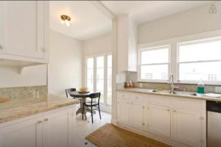 7464 Hollywood Blvd, Los Angeles CA  90046-2822 exterior