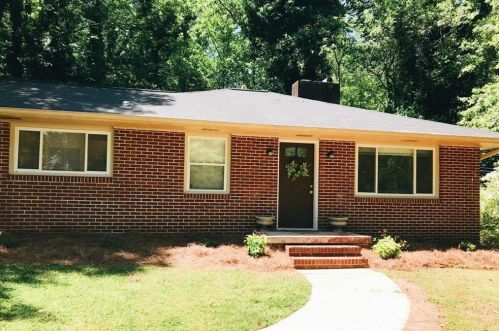 124 Riverbend Cir, Gainesville, GA 30501-1362