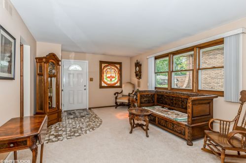 11631 Lavergne Ave, Chicago, IL 60803-5614