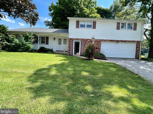 172 Vinmar Dr, York, PA 17402-4729