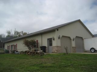 900 Jordan Ln, Dexter, MO 63841-2555