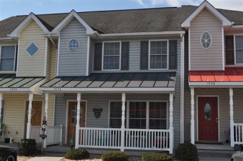1036 Molly Pitcher Pl, Harrisonburg, VA 22802-6525