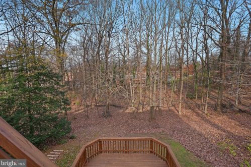 9048 Saffron Ln, Silver Spring MD 20901-4272 exterior