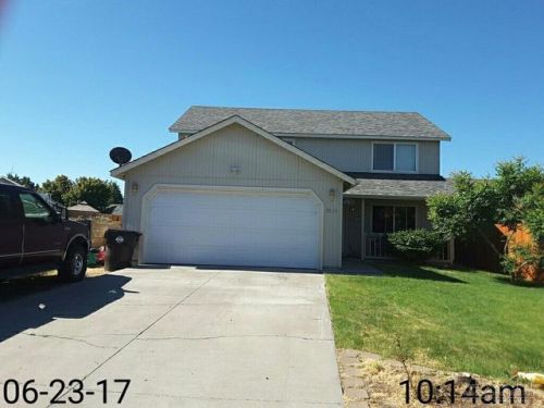 3238 Lava Ave, Eagle Crest OR  97756-7712 exterior