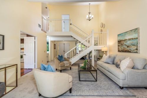 406 Massachusetts Ln, Placentia, CA 92870-5017