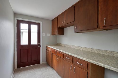 842 Vermont Ave, Los Banos CA 93635-3316 exterior