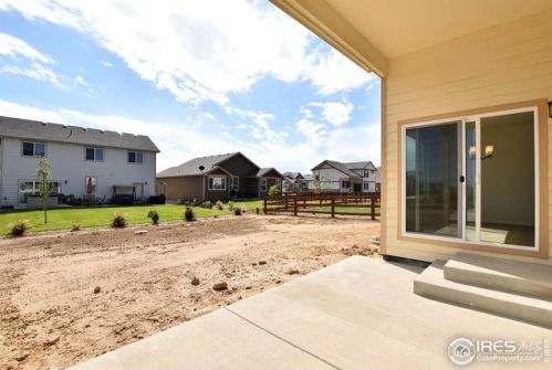 2690 Emerald St, Loveland CO 80537-2013 exterior
