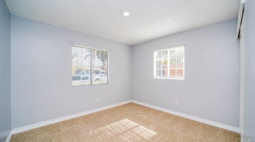 3844 Lofton Pl, Riverside CA  92501-1810 exterior