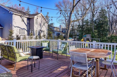 537 Grv St, Haddonfield NJ 08033-1220 exterior