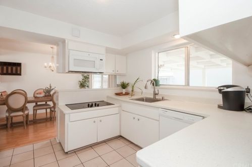 12061 Foster Rd, Los Alamitos, CA 90720-4416