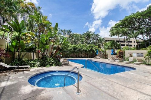 60 Beretania St, Honolulu HI  96817-4752 exterior