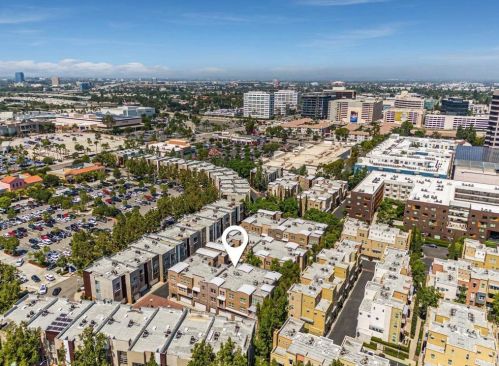 252 Jeanette Ln, Santa Ana CA  92705-6016 exterior