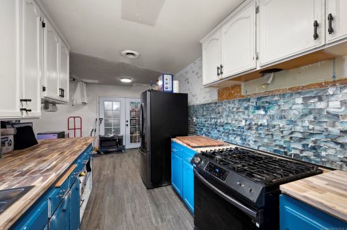 344 Mountain View Rd, El Cajon, CA 92021-3846