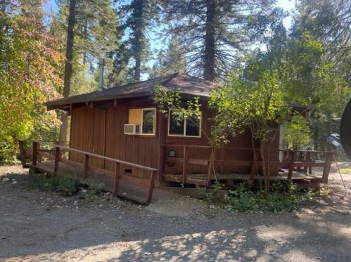 10399 Wentworth Springs Rd, Virner, CA 95634-9537