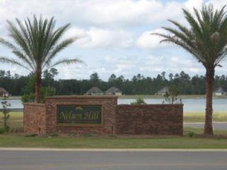 4216 Shadow Garden Dr, Hahira, GA 31632-4407