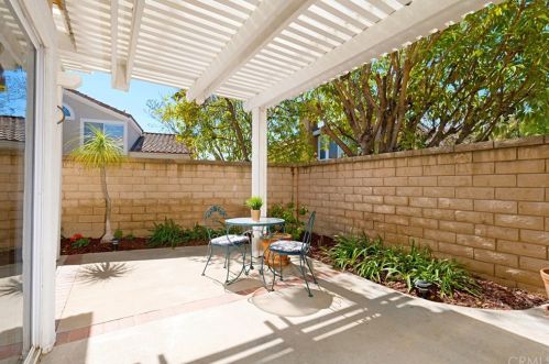 578 Eveningsong Ln, Anaheim CA  92808-1615 exterior
