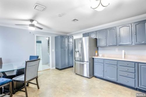 41 Justice St, Piscataway NJ  08854-5425 exterior
