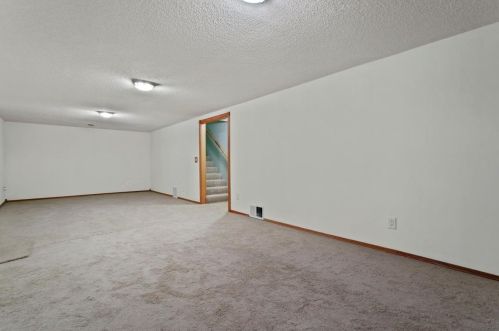 3319 Donald Ave, Saint Paul MN  55121-1707 exterior