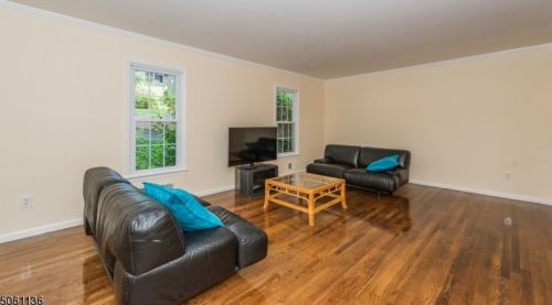 44 Springhill Rd, Dover NJ  07869-4316 exterior