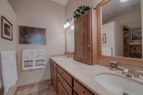 480 2 Cabins Dr, Silverthorne CO exterior