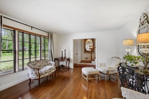4660 Hitching Post Trl, Atlanta GA  30342 exterior