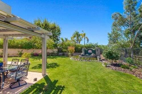 1597 Parkview Dr, Vista CA  92081-8750 exterior