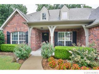 501 Umber St, Jenks, OK 74037-3483