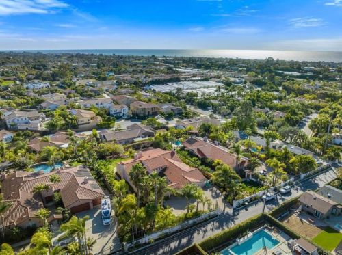 1295 Urania Ave, Encinitas, CA 92024-1828