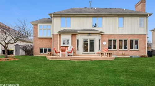 415 Montrose Ave, Wood Dale, IL 60191-2163