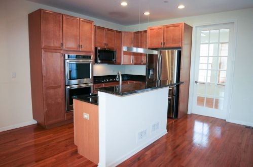 1918 Dauntless Dr, Glenview IL  60026-6807 exterior