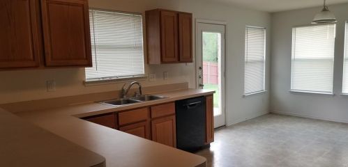 601 Mallard Dr, Fort Worth TX  76131-8803 exterior