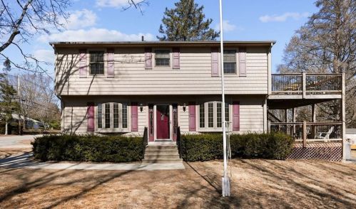 215 Blackrock Rd, Coventry, RI 02816-8009