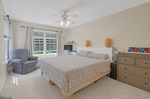 6 Brookline Ct, Princeton NJ  08540-1741 exterior