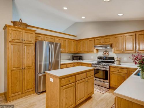 5493 Franklin Ave, Saint Paul MN  55110-2443 exterior