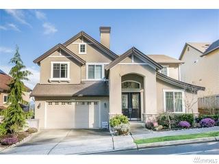 732 Summerhill Ridge Dr, Bellevue, WA 98027-5658