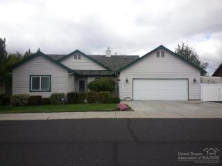 4227 Tommy Armour Ln, Eagle Crest OR  97756-9133 exterior