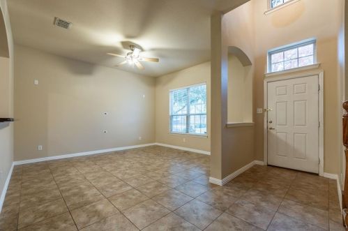 8704 Iron Horse Dr, Irving TX  75063-3915 exterior