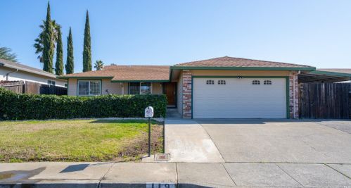 119 Andover Dr, Vacaville, CA 95687-5707