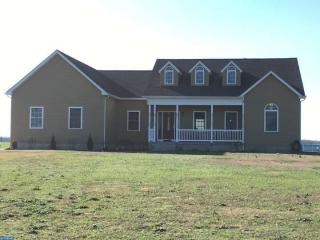 365 Morton Ave, Rosenhayn, NJ 08352